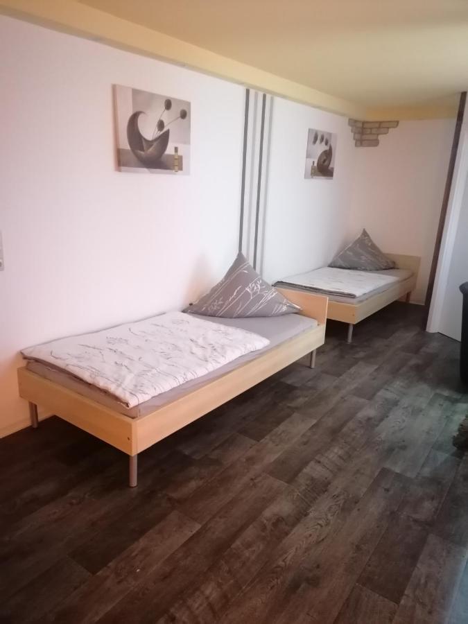Tinas Ferienwohnung Hohendodeleben Exterior foto