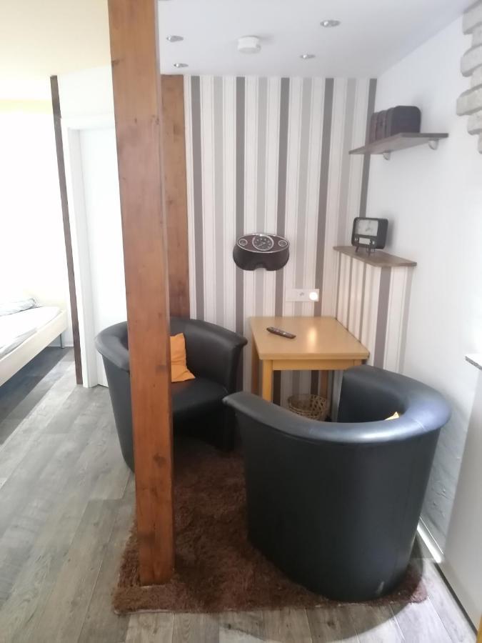 Tinas Ferienwohnung Hohendodeleben Exterior foto